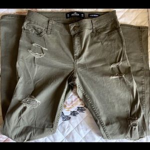 Women’s Hollister Jeans.